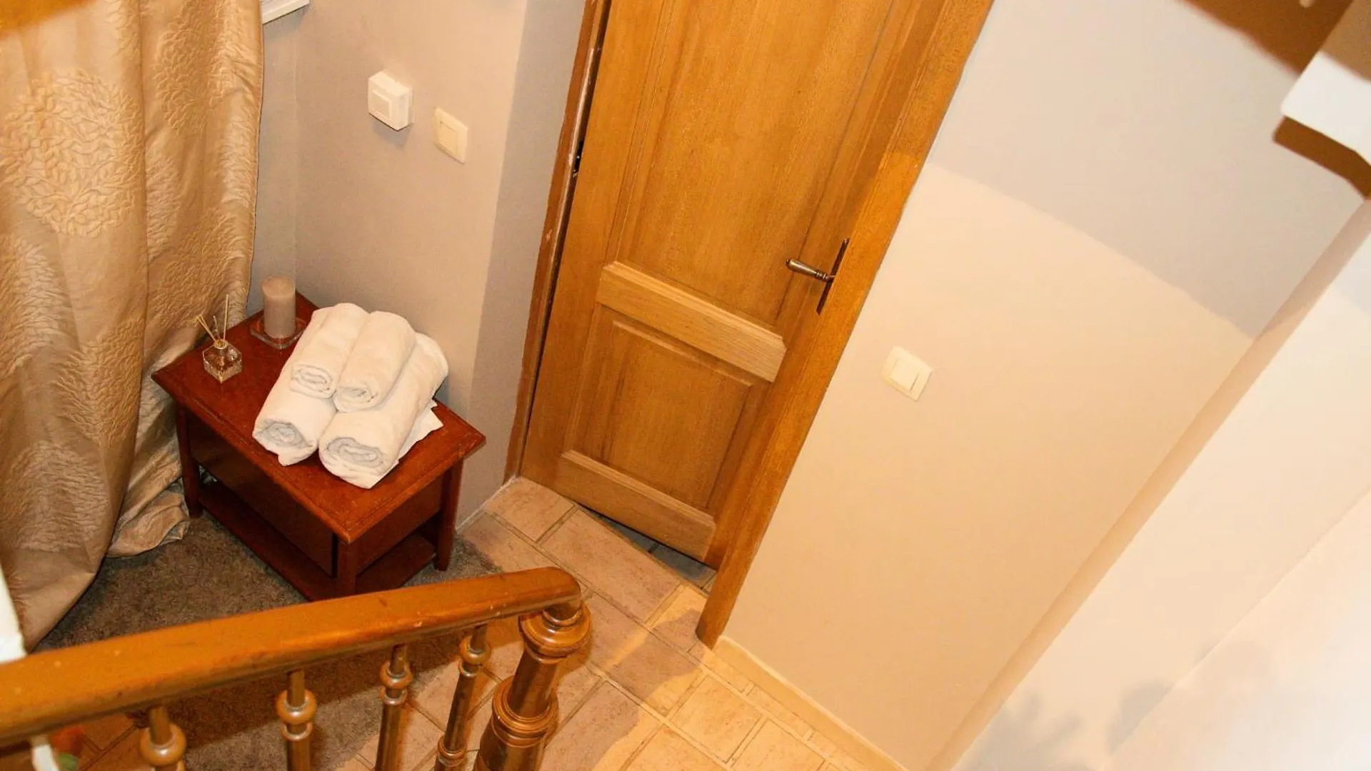 アパート Archimede Guest House ブリュッセル